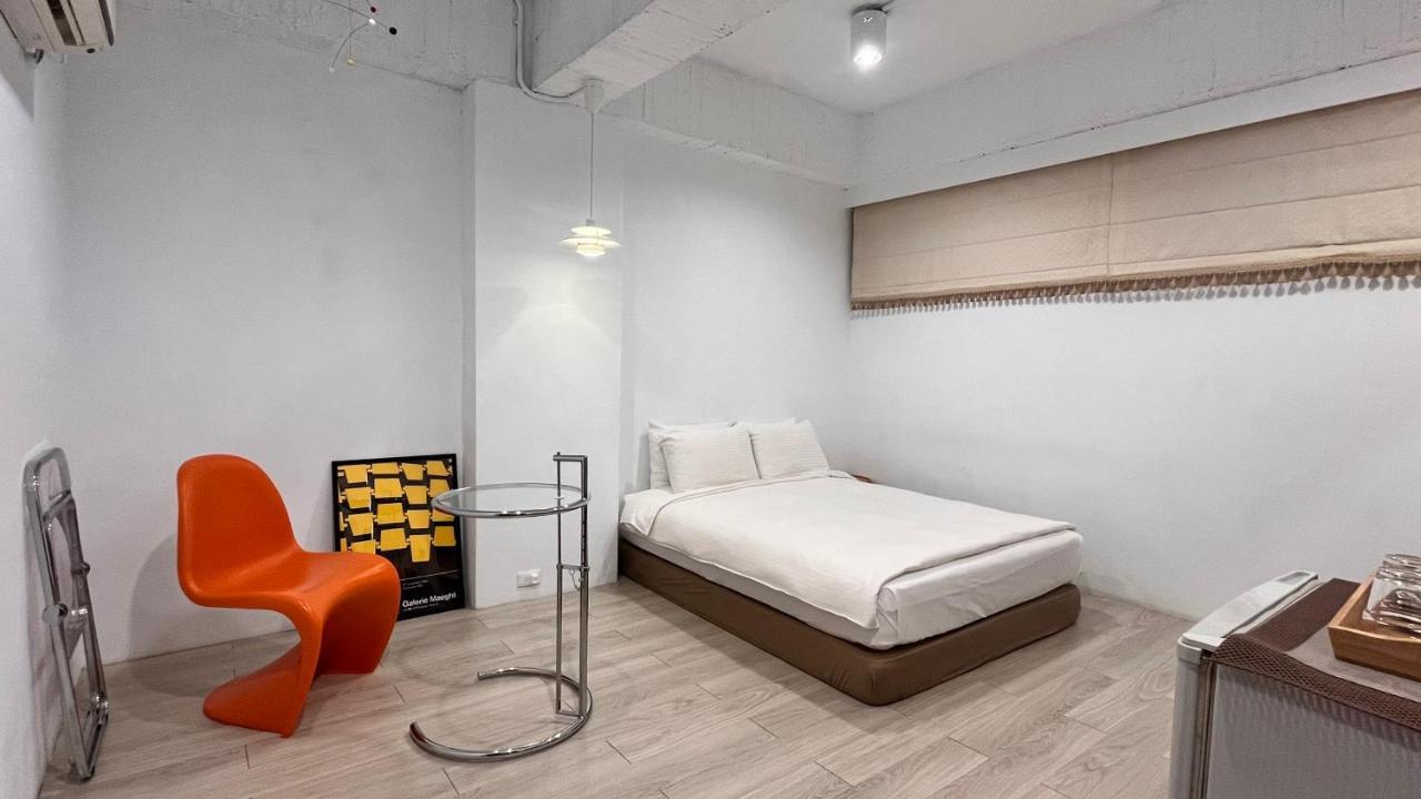 Xiu Shui Hotel Юйчи Экстерьер фото