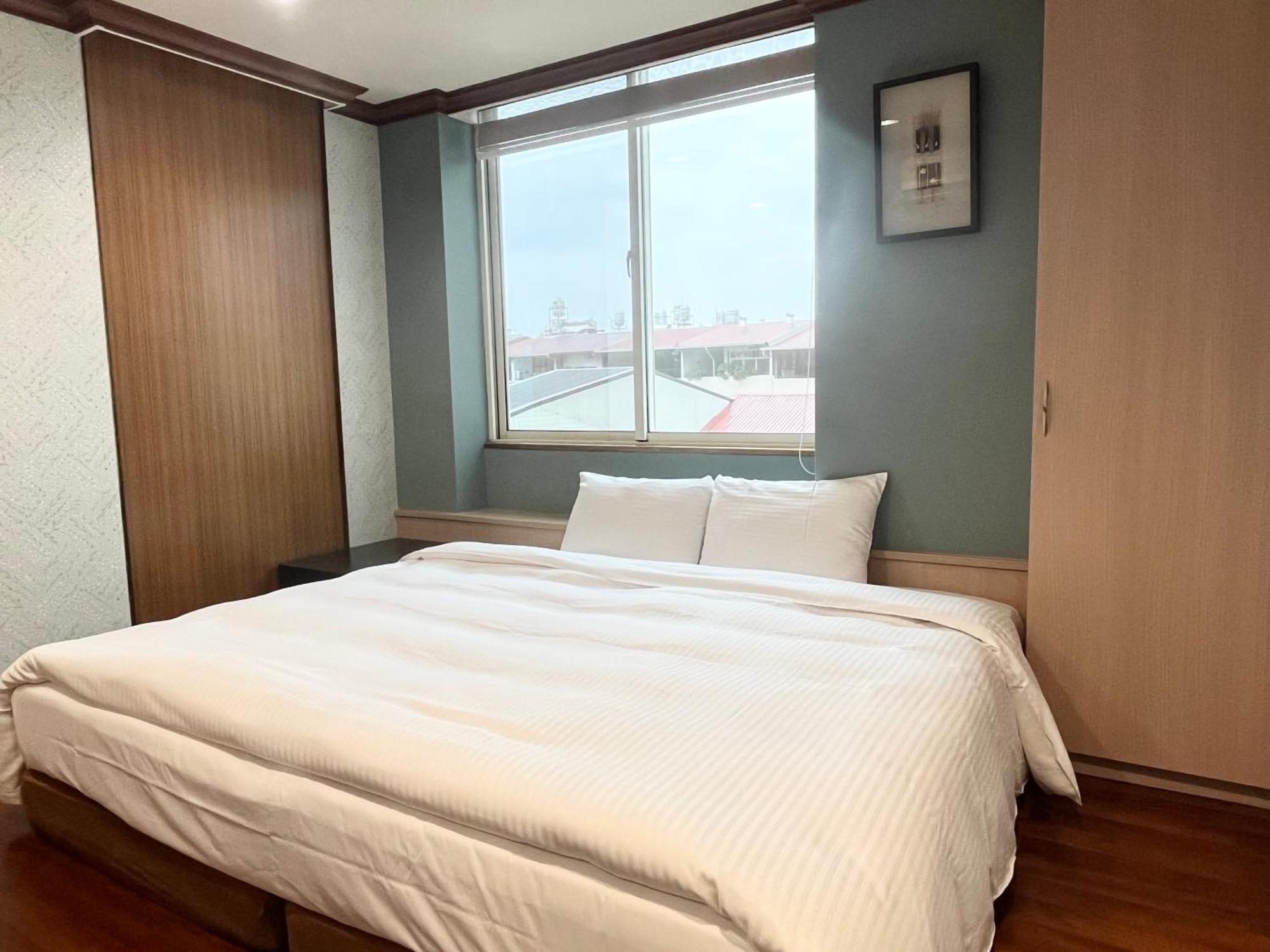Xiu Shui Hotel Юйчи Экстерьер фото