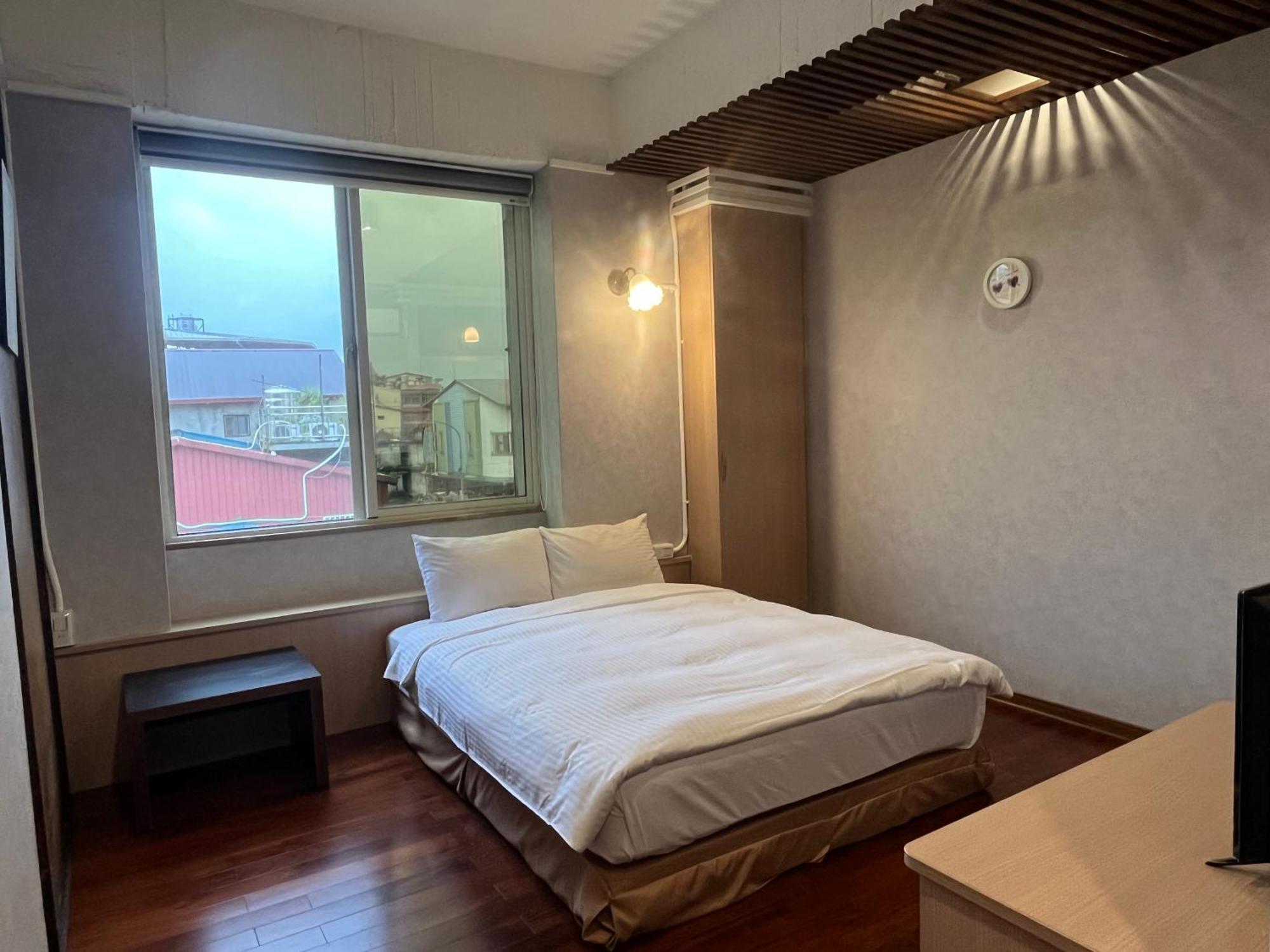 Xiu Shui Hotel Юйчи Экстерьер фото